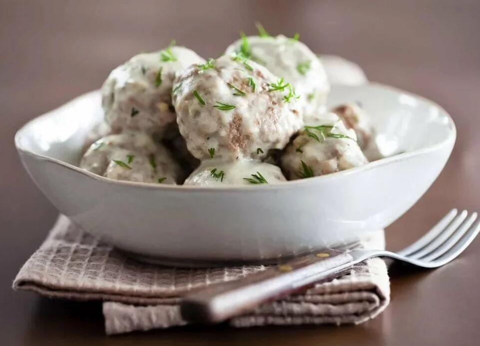 For gout, it is allowed to include steamed chicken meatballs in the menu
