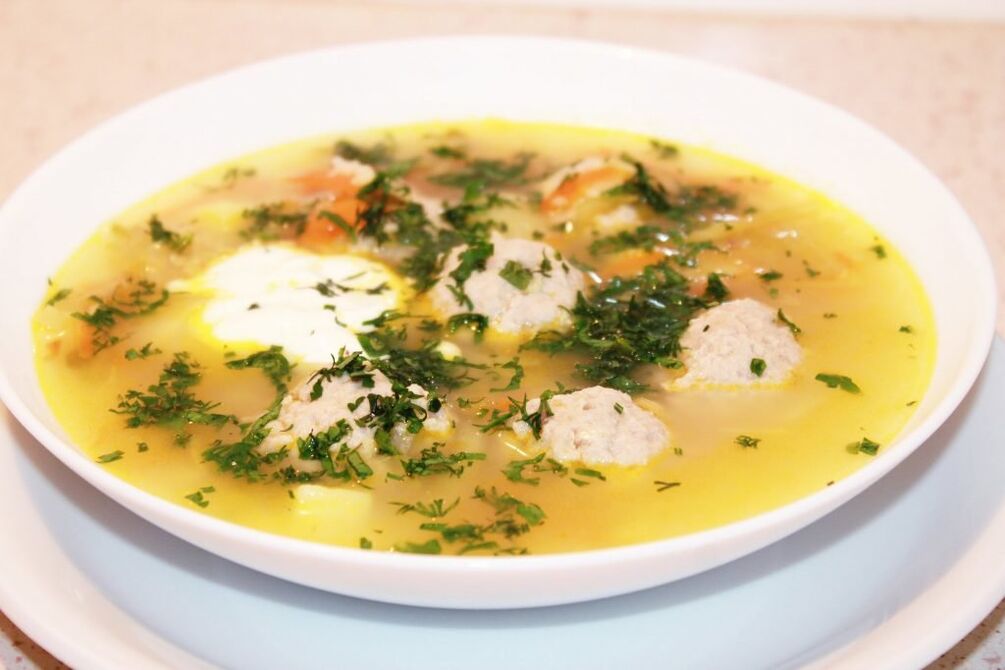 Meatball soup is perfect for the Alternating phase of the Dukan diet